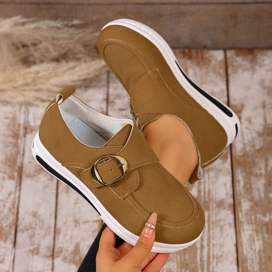 Damen Komfort-Slipper mit dekorativem Schnallenverschluss und ergonomischem Fußbett EB