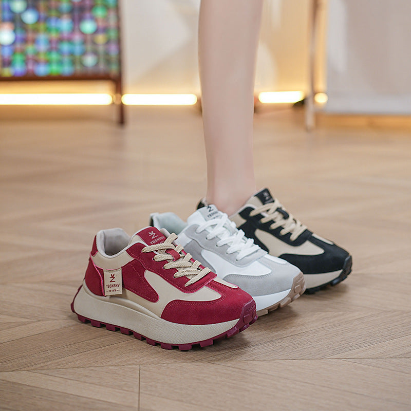 Damen Sportliche Sneaker mit atmungsaktiven Mesh-Einsätzen und dämpfender Sohle EB