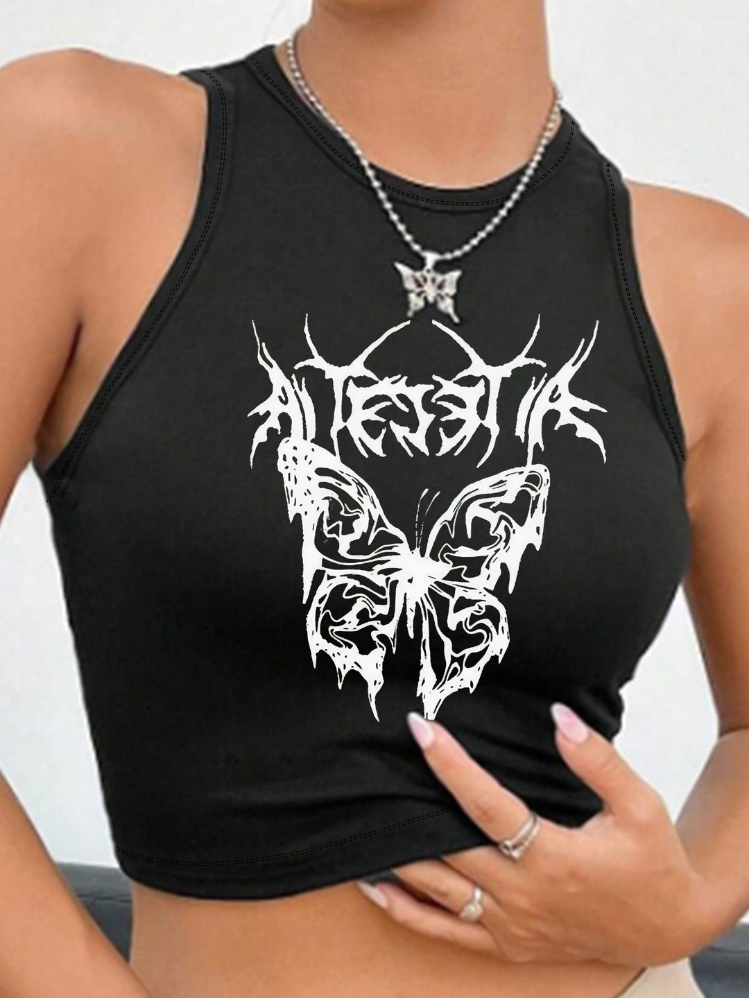 Damen Crop-Top mit einzigartigem Design und modischem Schriftzug EB