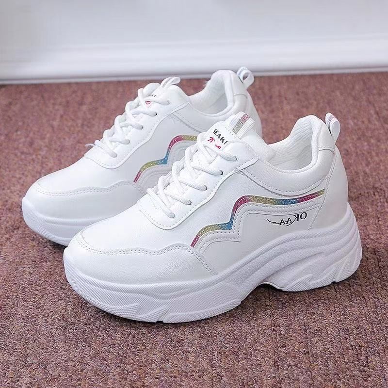Damen Sneaker mit modischem Wellenmuster EB