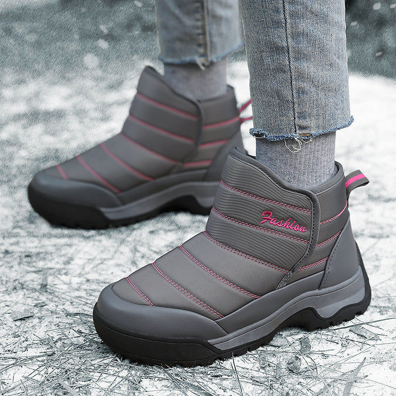 Damen Winterliche Sneakerboots mit isolierender Polsterung und rutschfester Sohle EB