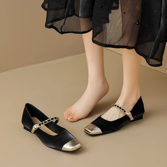 Damen elegante Ballerinas mit modischem Riemen und Glanzdetail EB