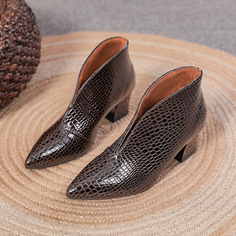 Damen Elegante Stiefeletten mit Kroko-Optik und trendigem Blockabsatz EB