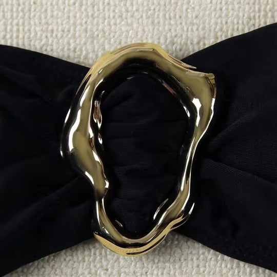 Damen Bikini-Set mit elegantem Knoten und goldener Akzentverzierung EB