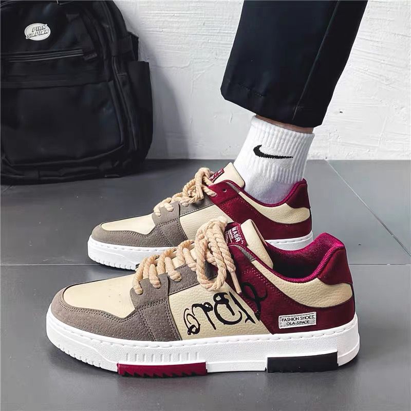 Damen Modische Sneakers mit robustem Obermaterial und einzigartigem Design EB