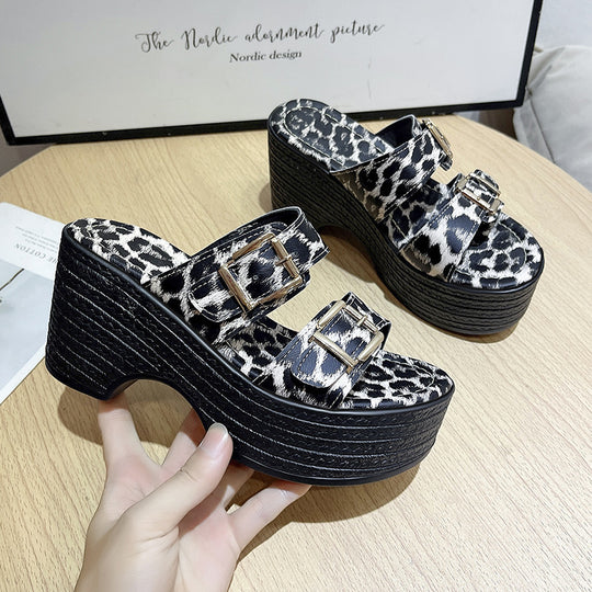 Damen Plateau-Sandalen mit modischem Schnallen-Design EB
