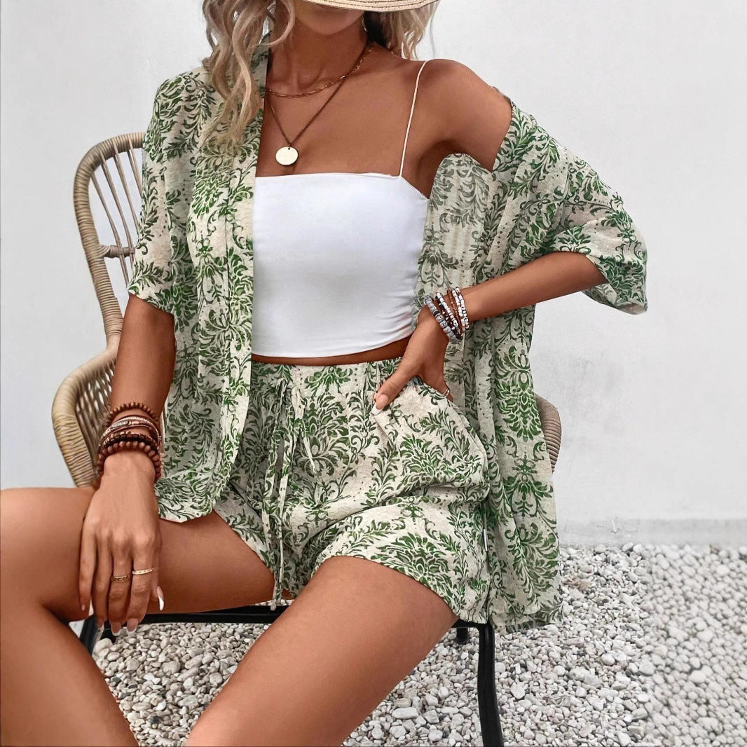 Damen lässiges Sommer-Outfit mit floralem Muster EB