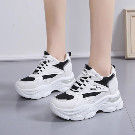 Damen Sportliche Chunky Sneakers mit atmungsaktiver Mesh-Oberfläche und gepolsterter Sohle EB