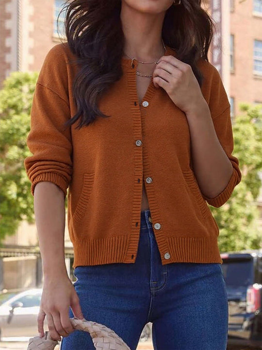 Damen elegante Strickjacke mit Knopfdetails und praktischen Taschen EB