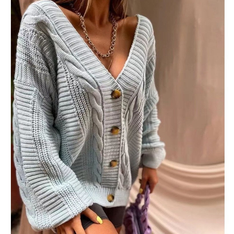 Damen Strickjacke mit tiefem V-Ausschnitt und einzigartigem Zopfdesign EB