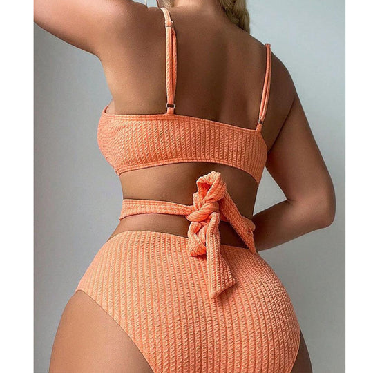 Damen Hochgeschnittener Bikini mit raffiniertem Wickeldesign EB