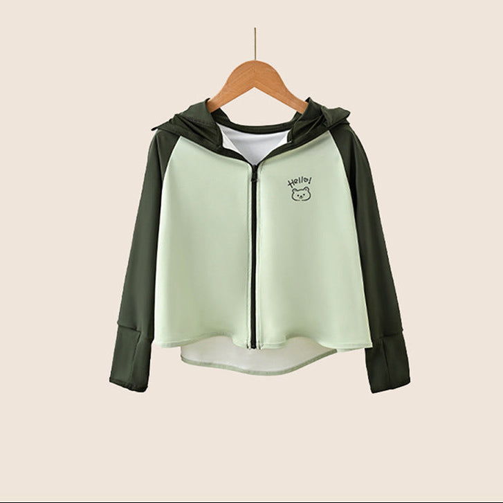 Damen leichte und atmungsaktive Sportjacke mit Kapuze EB