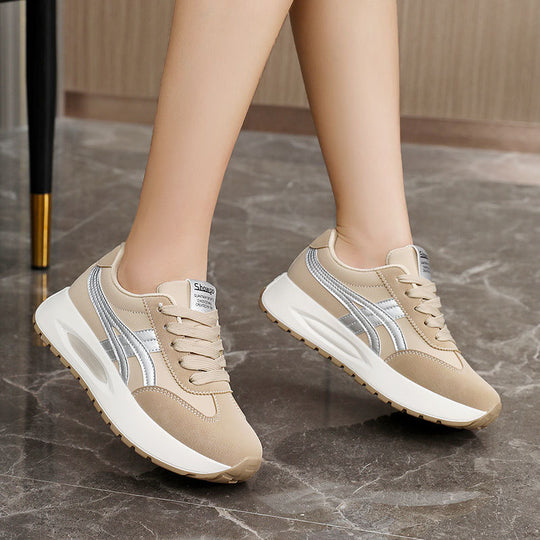 Damen Sportliche Sneakers mit dämpfendem Sohlenprofil und robustem Obermaterial EB