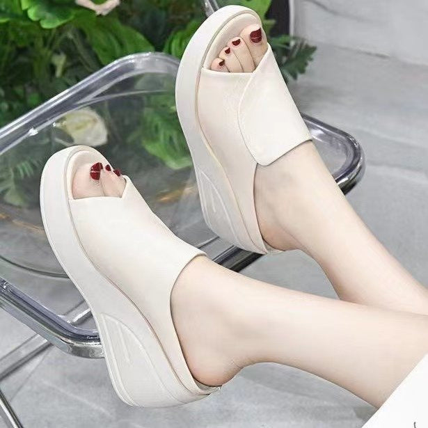 Damen Plattform-Sandalen mit geschwungenem Design und Komfortfußbett EB