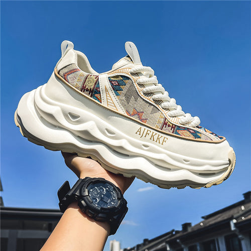 Damen Sportliche und modische Sneakers mit auffälligem Muster EB