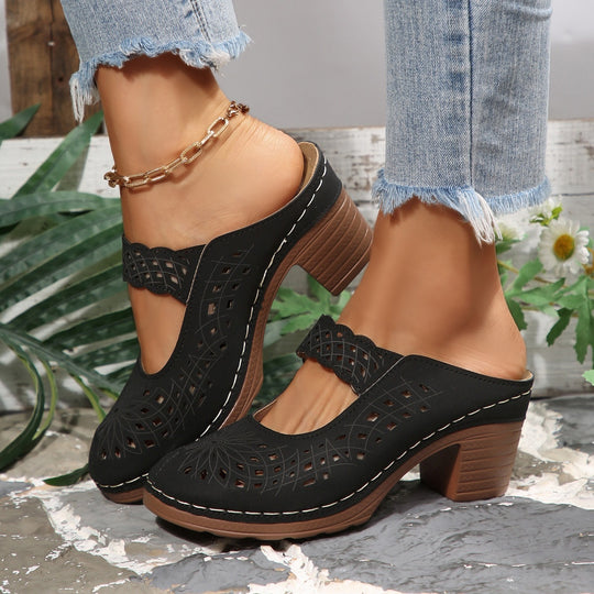 Damen Modische Clogs mit floralem Cut-Out-Design und komfortablem Blockabsatz EB
