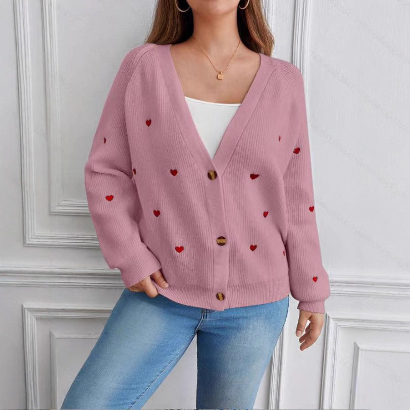 Damen Strickjacke mit Herzmotiven und Knopfverschluss EB