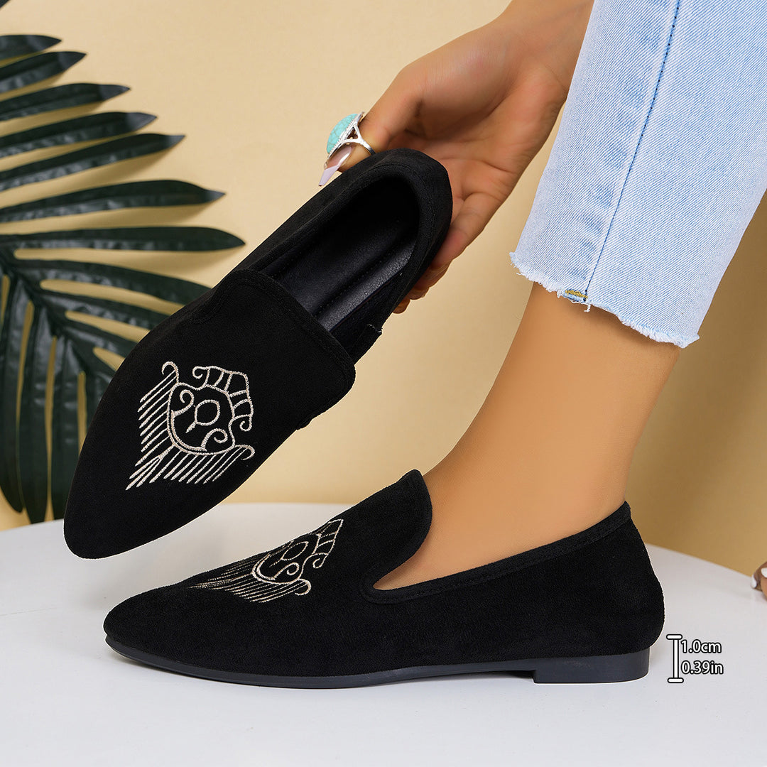 Damen Witzige Mokassins mit elegantem Lochmuster und modischem Detail EB
