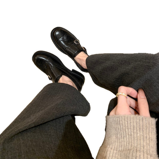 Damen elegante Schnürschuhe mit hochwertiger Schnalle und feiner Brogue-Prägung EB