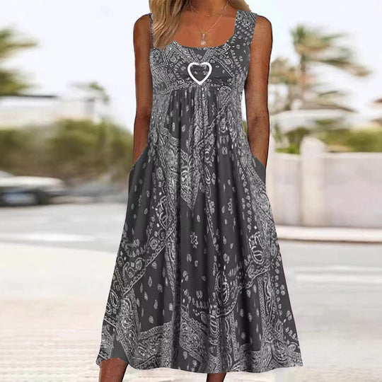 Damen Sommerliches Maxikleid mit elegantem Bandana-Muster und praktischen Taschen Heidi-Mode