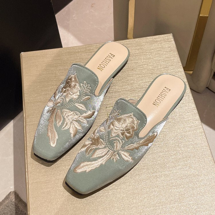 Damen elegante Mules mit floralen Stickereien EB