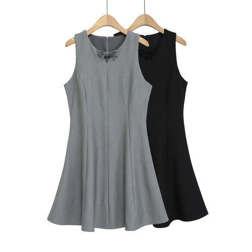 Damen Besprechungs-Kleid mit eleganter Schleifenverzierung und fließendem Schnitt EB