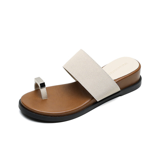 Damen modische Zehentrenner-Sandalen mit breitem Riemen und stylishen Akzenten EB