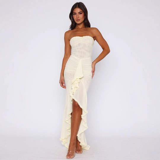 Damen Elegantes Strapless Maxikleid mit raffinierten Rüschendetails und asymmetrischem Schnitt EB