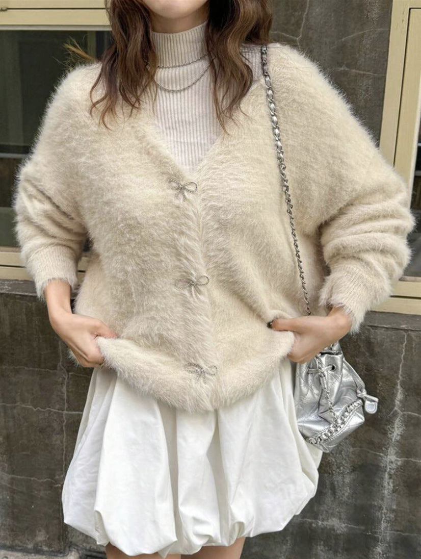 Damen Flauschiger Mohair‑Optik Cardigan mit dekorativen Schleifenverschlüssen EB