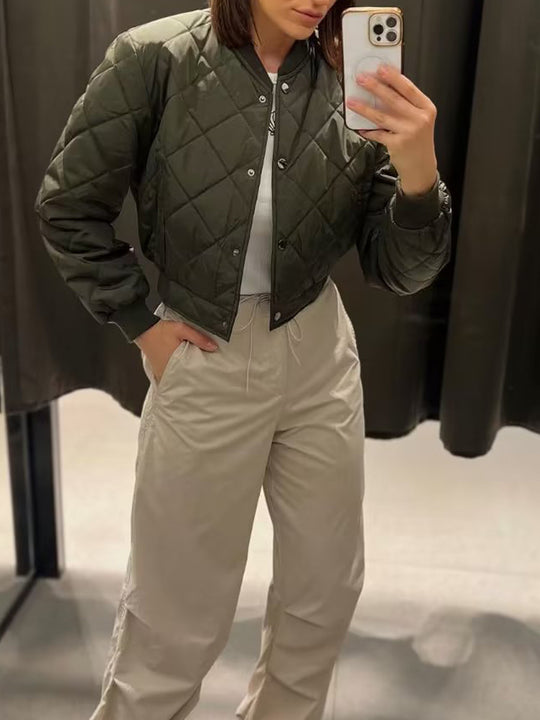 Damen gesteppte Übergangsjacke mit modernem Schnitt und praktischen Taschen EB