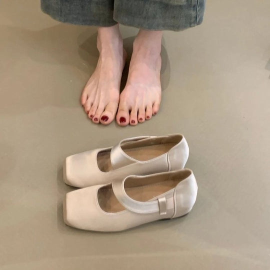 Damen elegante Ballerinas mit verstellbarem Riemen und bequemem Fußbett EB