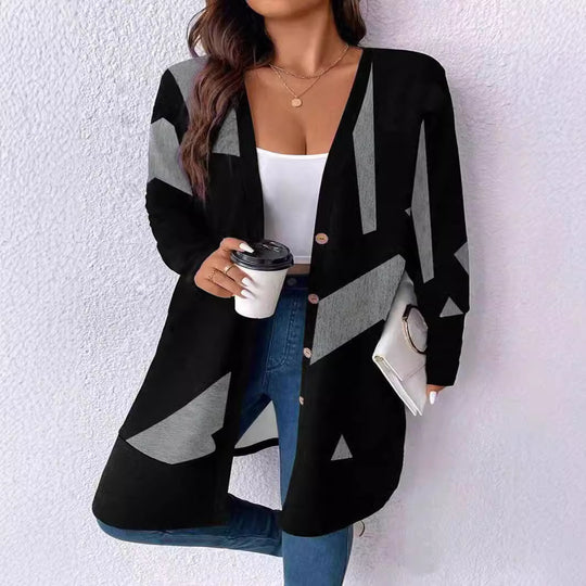 Damen Oversized Strickjacke mit grafischem Design EB