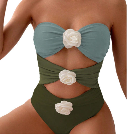 Damen Bandeau-Badeanzug mit eleganten Rüschen und floralen Akzenten EB