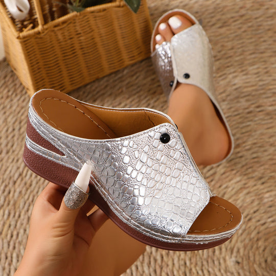Damen Wedge-Pantoletten mit elegantem Krokodil-Look und komfortabler Sohle EB