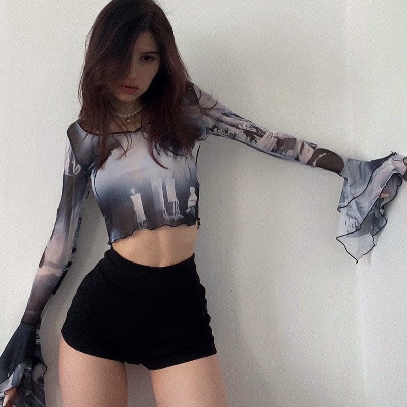 Damen Langarm Crop-Top mit kreative Grafik-Printdetails und ausgestellten Ärmeln EB