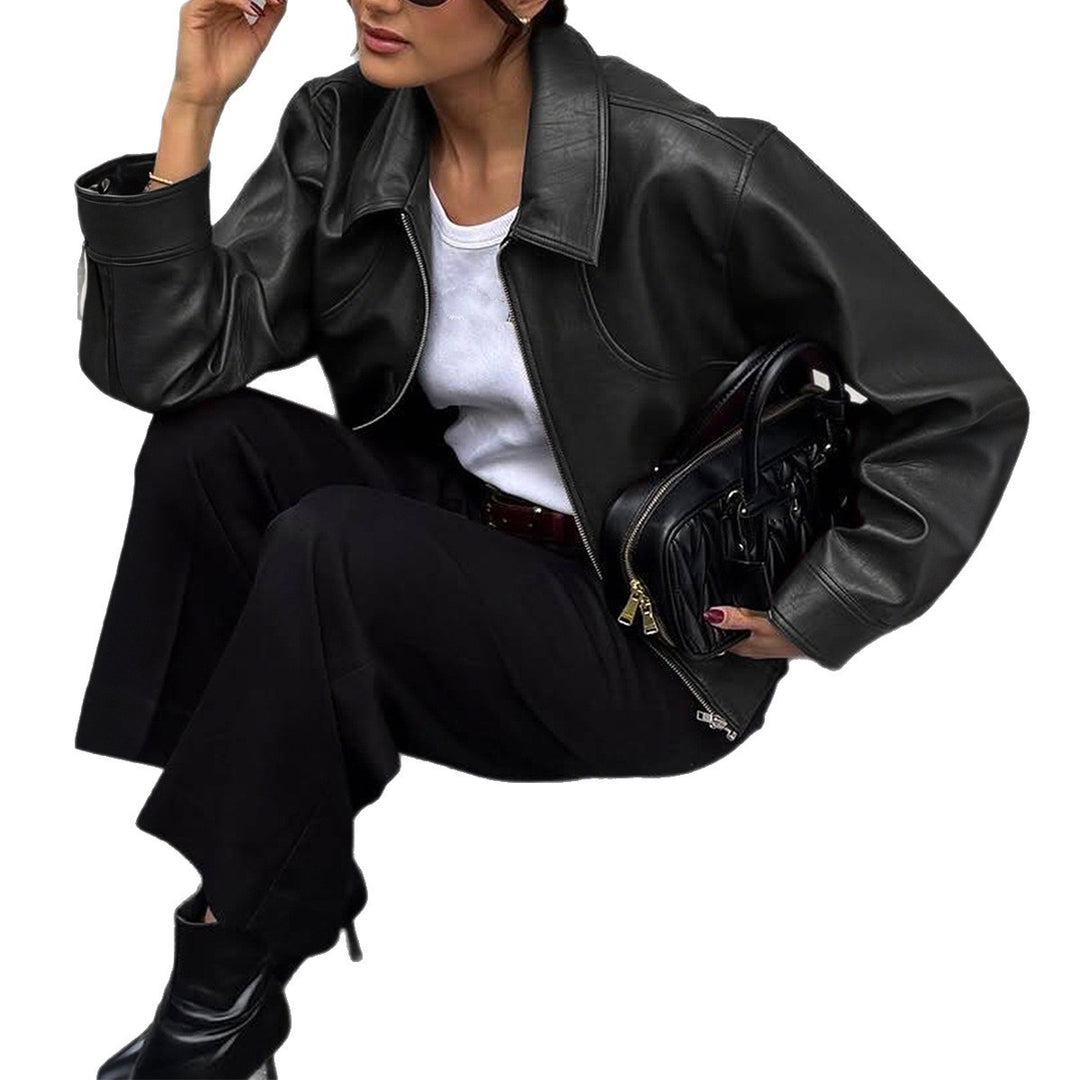 Damen nan kurze Oversize-Lederjacke mit Hemdkragen, sichtbarem Reißverschluss und lässiger Silhouette EB
