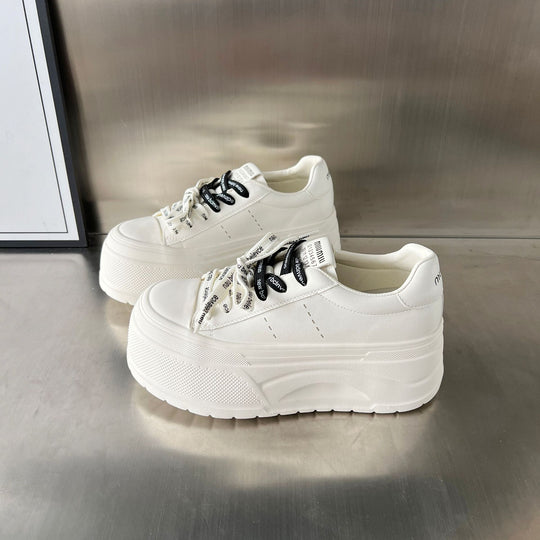 Damen Plateau-Sneaker mit modischem Design und atmungsaktiver Oberfläche EB