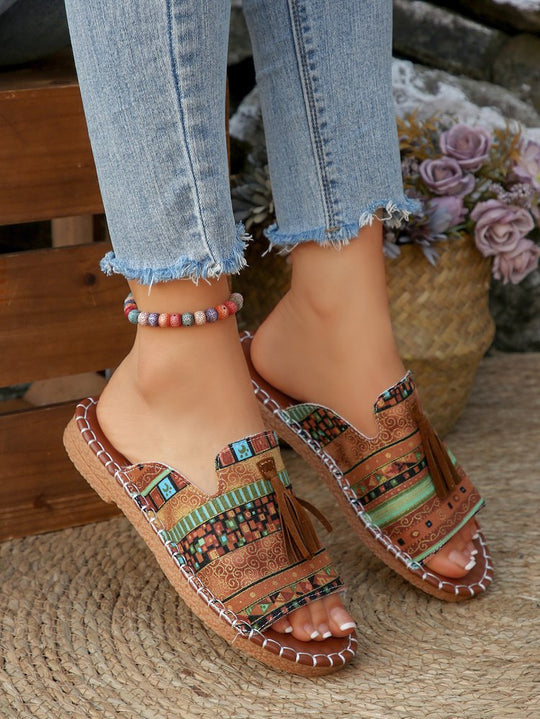 Damen Riemensandalen mit geflochtenem Muster und dekorativen Fransen EB