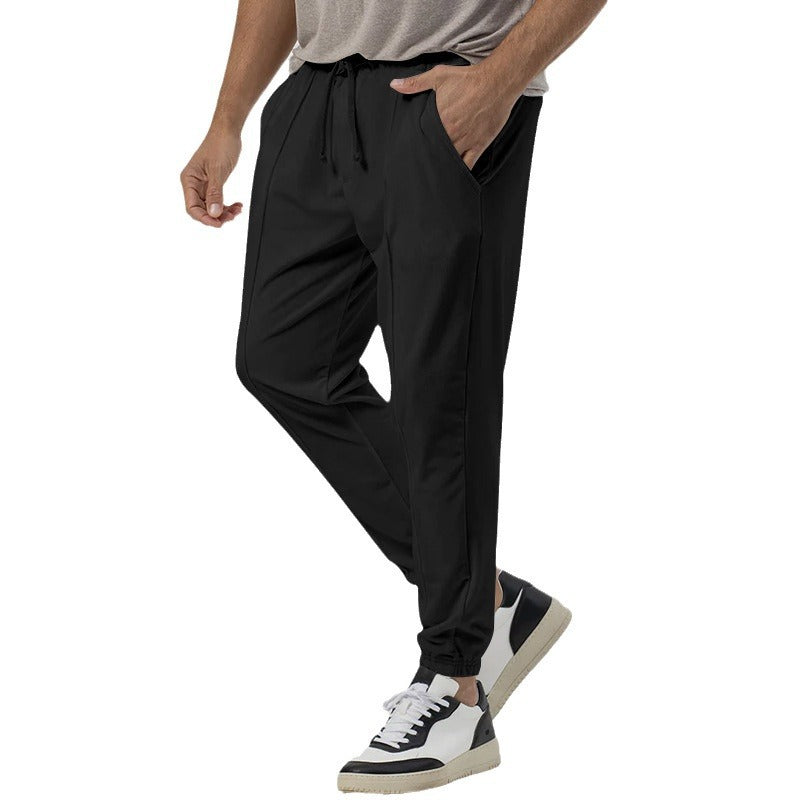 Herren Jogginghose mit elastischem Bund und praktischen Seitentaschen EB