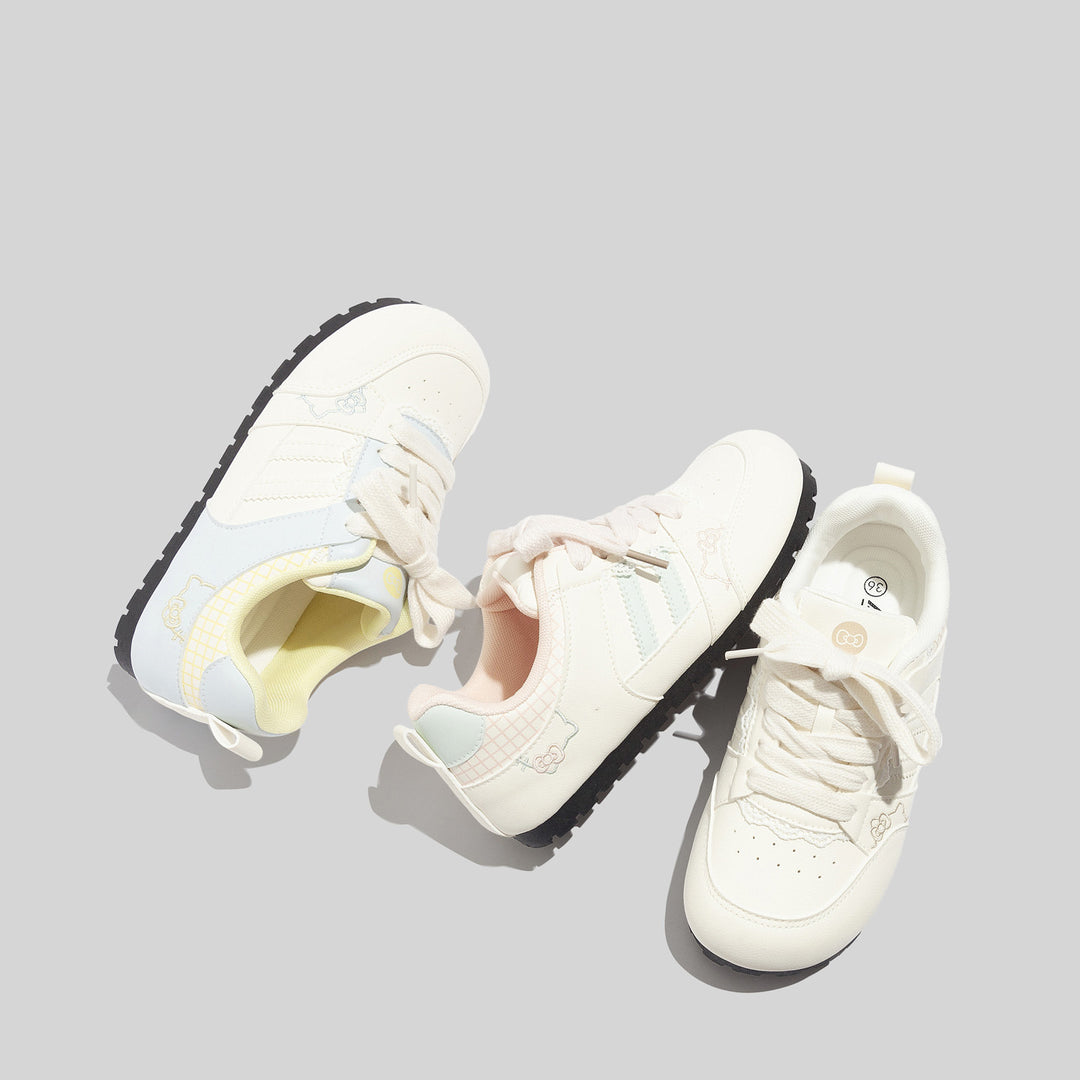 Damen Sportliche Sneakers mit verspieltem Design und atmungsaktiven Einsätzen EB