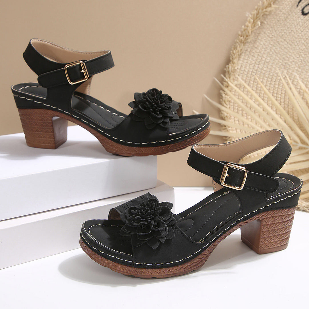 Damen modische Sandaletten mit Blumenapplikation EB