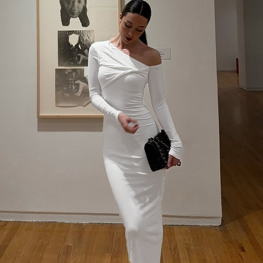 Damen Elegantes langärmliges Kleid mit asymmetrischem Ausschnitt EB