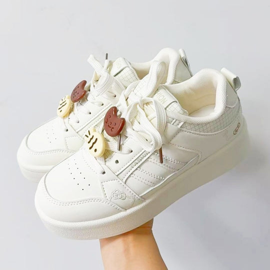 Damen Sneakers mit verspieltem Design und modischen Details EB