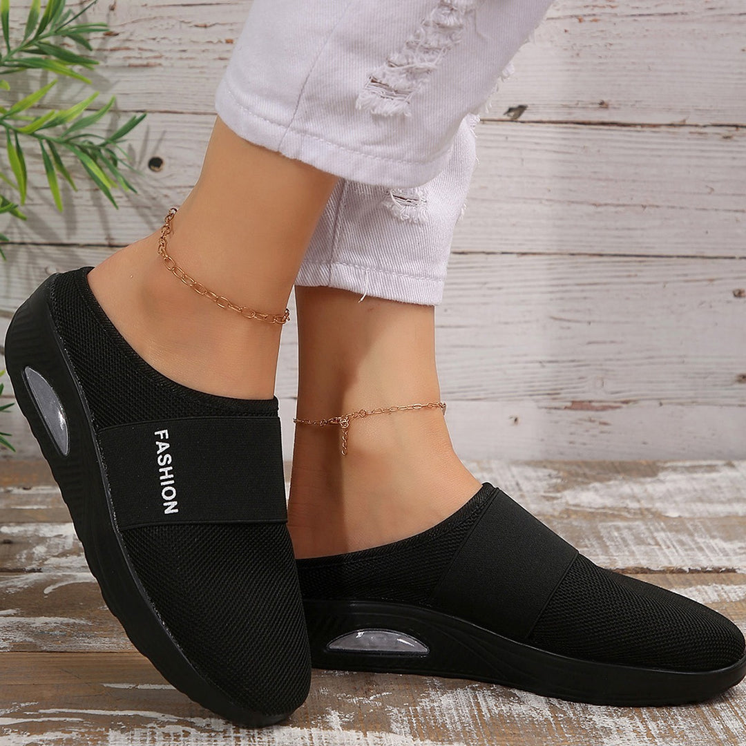 Damen Bequeme Slip-On Clogs mit atmungsaktiver Mesh-Oberfläche und flexibler Sohle EB