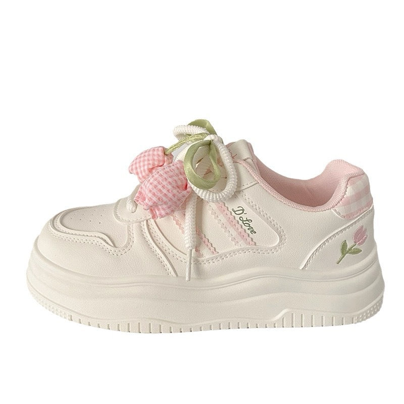 Damen Sportliche Sneakers mit verspielten Applikationen und dämpfender Sohle EB