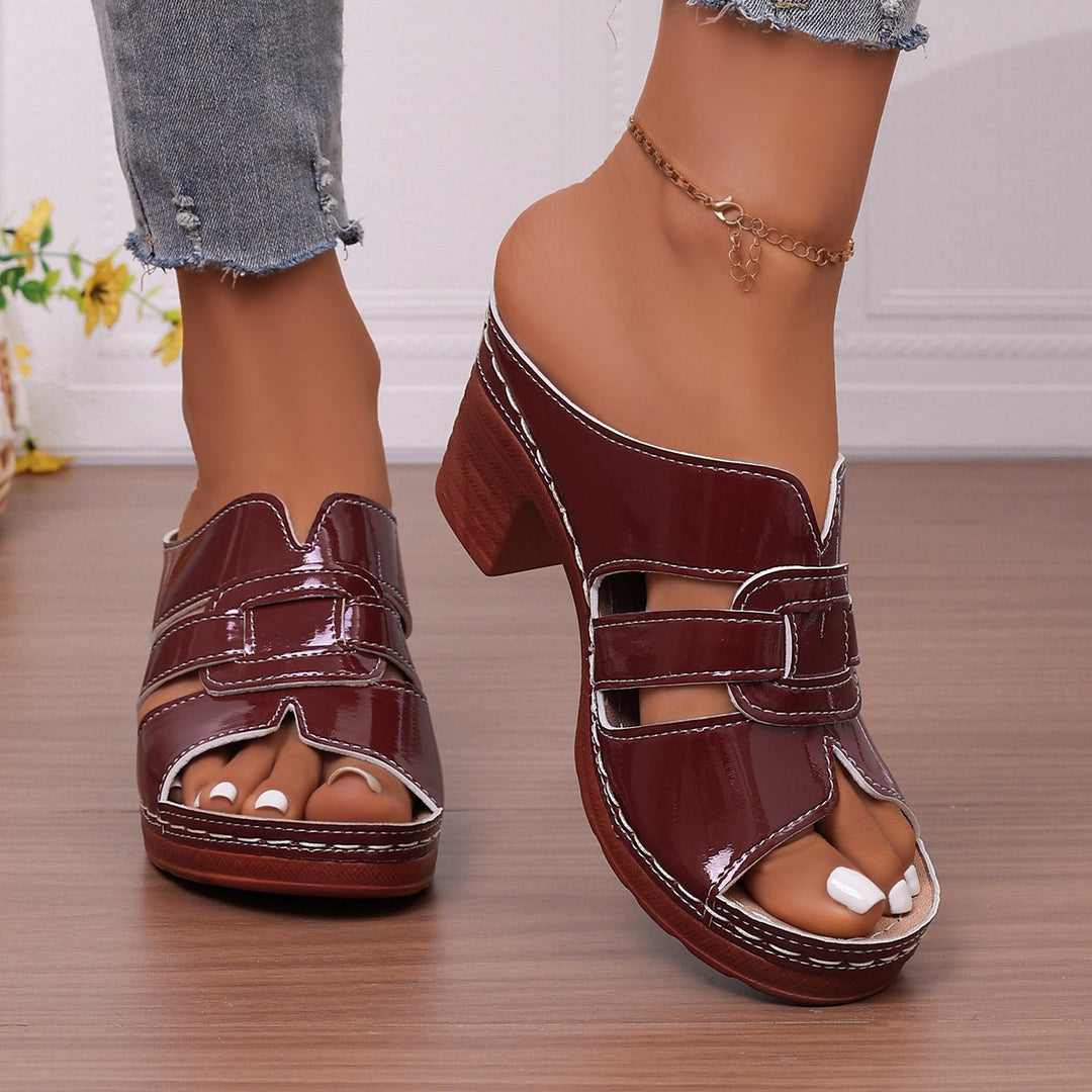 Damen Komfortable und elegante Plattform-Pantoletten mit Dekorativem Riemen EB