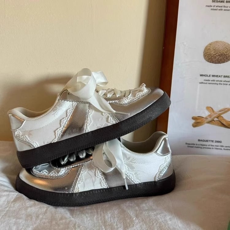 Damen Modische Sneakers mit eleganter Spitzenstruktur und komfortabler Sohle EB