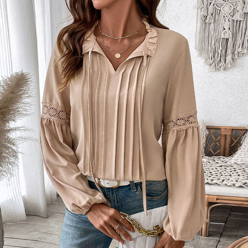 Damen Bluse mit feinen Falten und Spitze EB