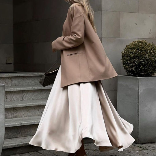 Damen Elegantes Satin-Maxikleid mit schwingendem Rock EB