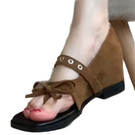Damen Wedge-Sandalen mit modischen Schnallen und verspieltem Schleifendetail EB